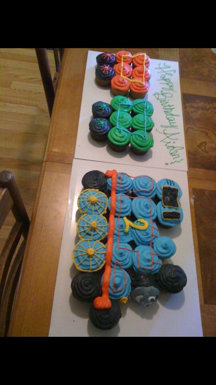 Thomas Train Pull Apart Cupcake Cake