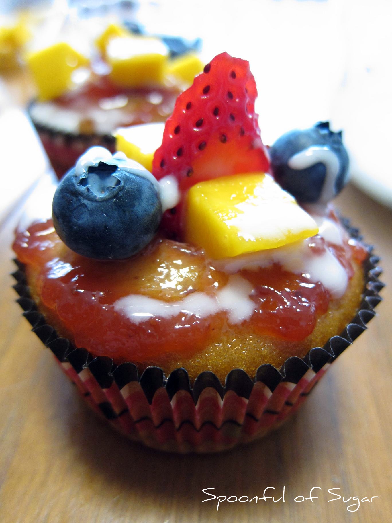 Vanilla Cupcakes with Fruit