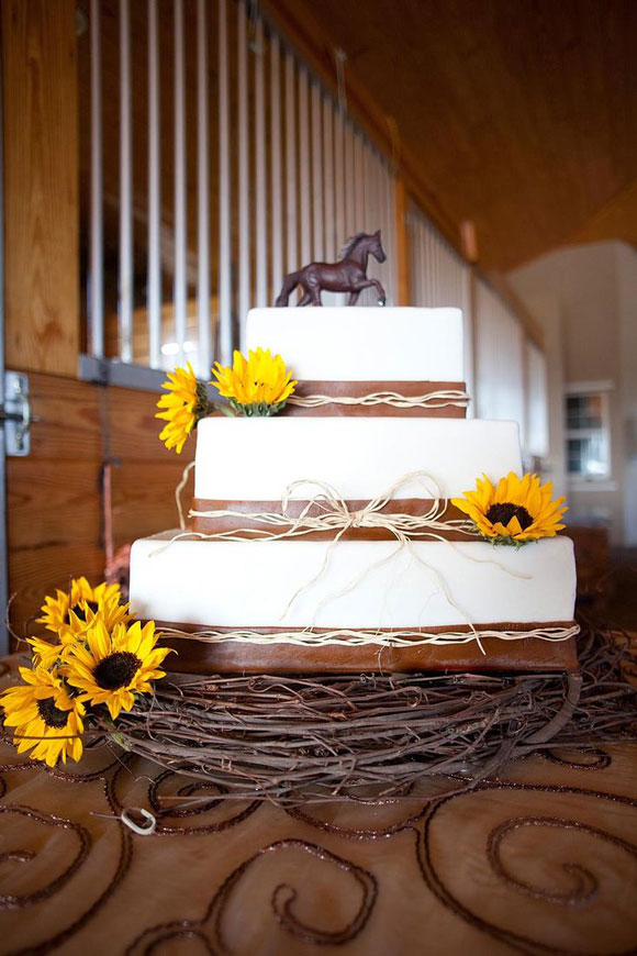 Western Wedding Cake Sunflowers