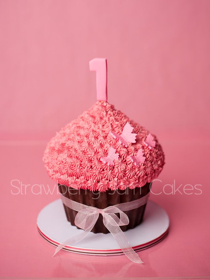 1st Birthday Giant Cupcake Cake