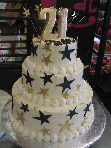 21st Birthday Cakes White Gold