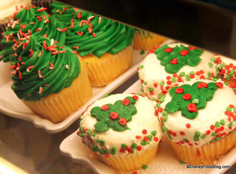 Disney Christmas Cupcakes