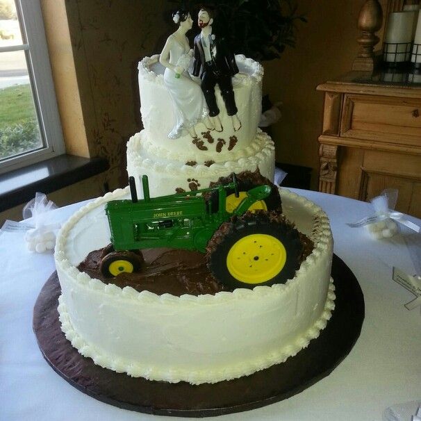 Mud Truck Wedding Cake