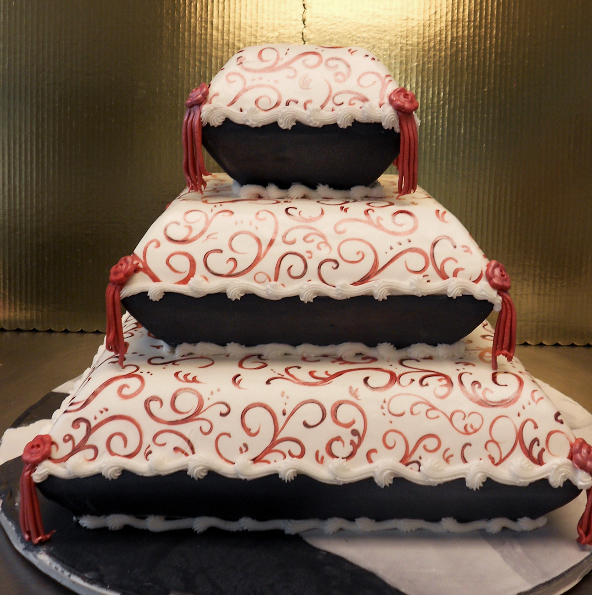 Pillow Wedding Cake Style