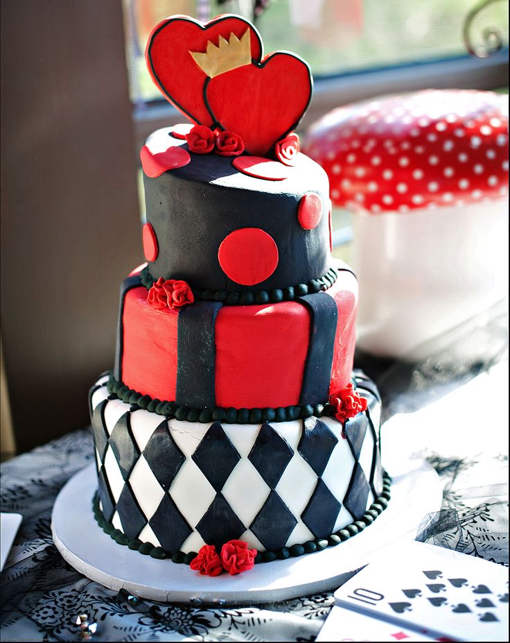 Queen of Hearts Cake