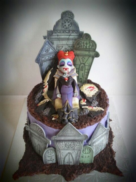 Vampire Halloween Birthday Cakes