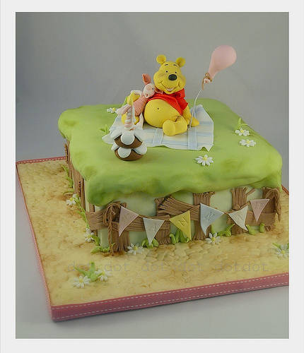 Winnie the Pooh Birthday Party Cake