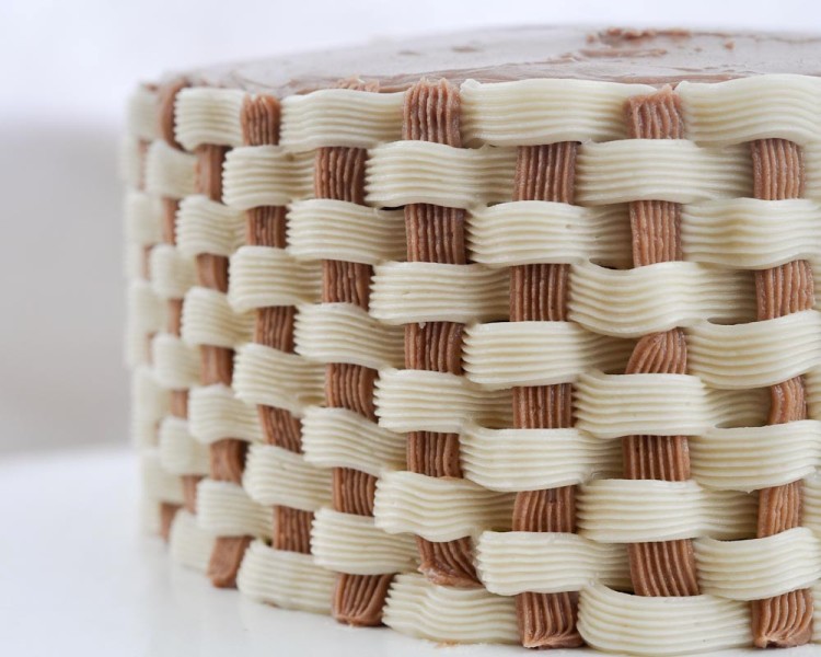 How to Make Basketweave Cake