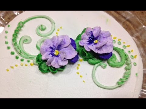 Decorating Cake with Buttercream Flowers