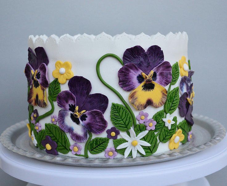 9 Photos of Decorated Cakes Flowers Pansies