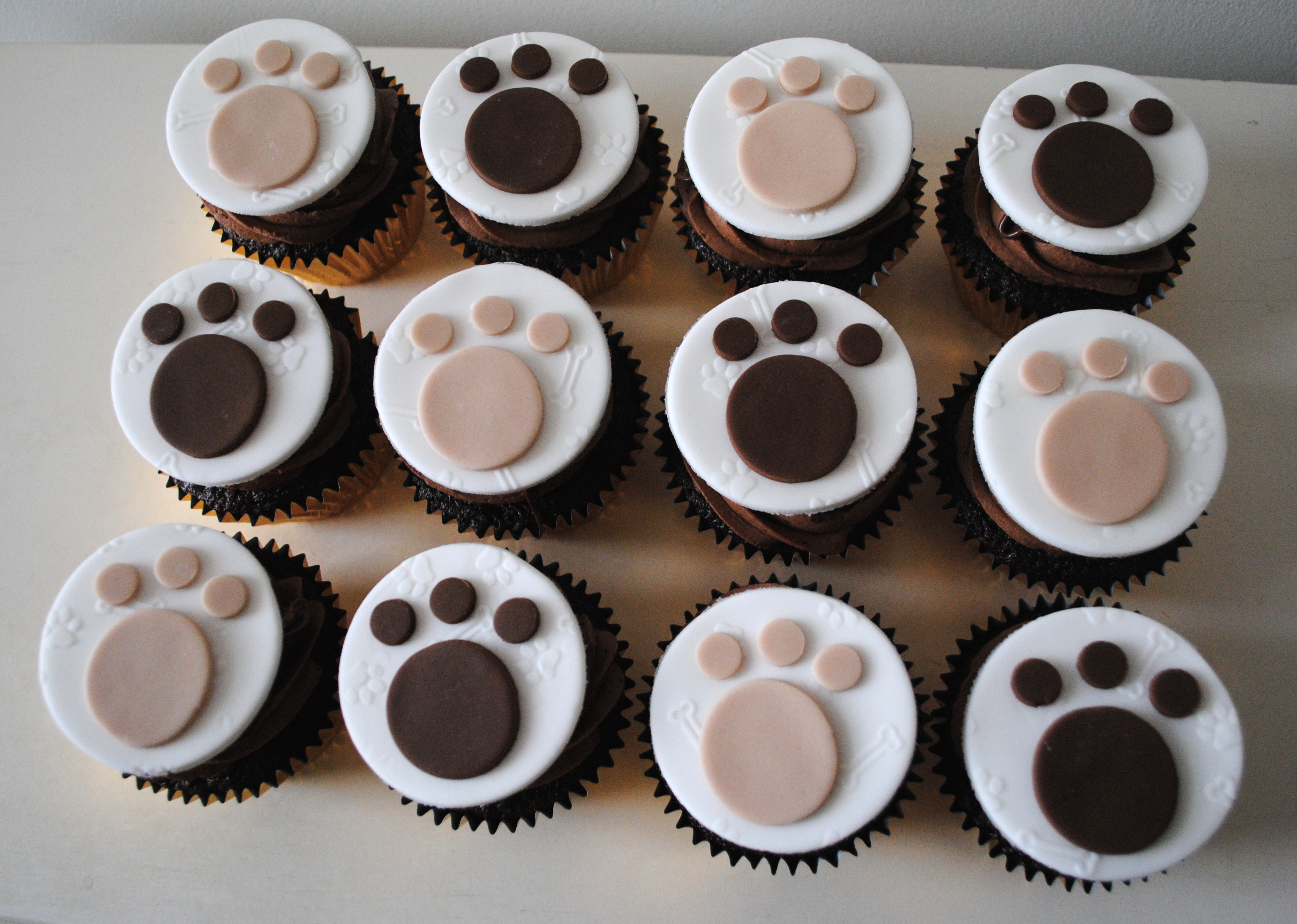 Paw Print Cupcakes