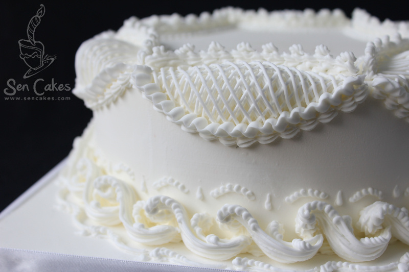 Piping Royal Icing On Cake