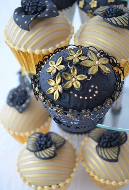 Navy Blue and Gold Cupcakes