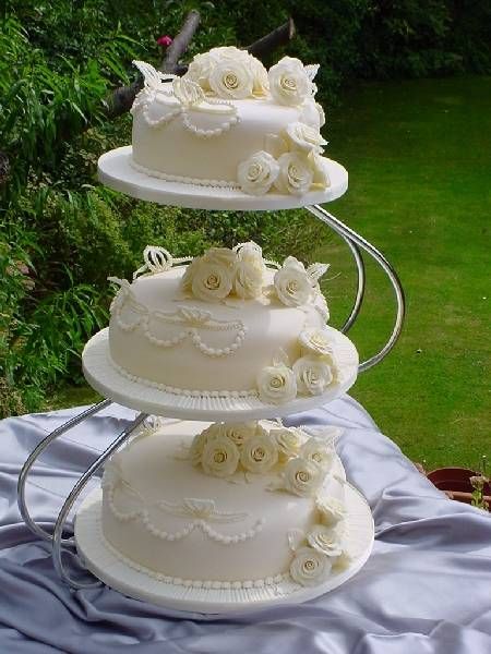 Separate Tier Wedding Cakes