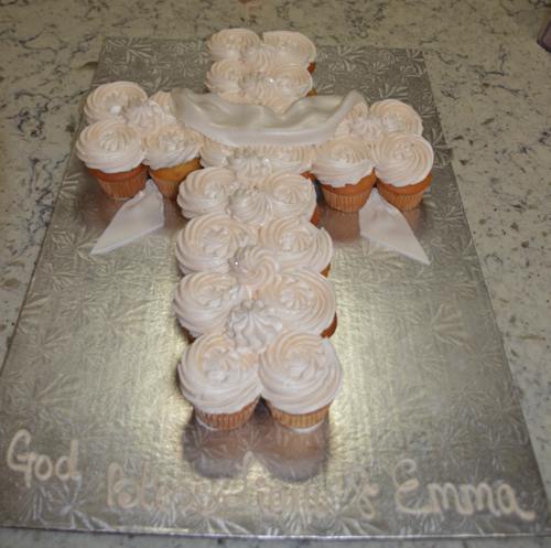 10 Cross Cupcakes With White Photo - Baptism Cupcake Cross Cake, White ...