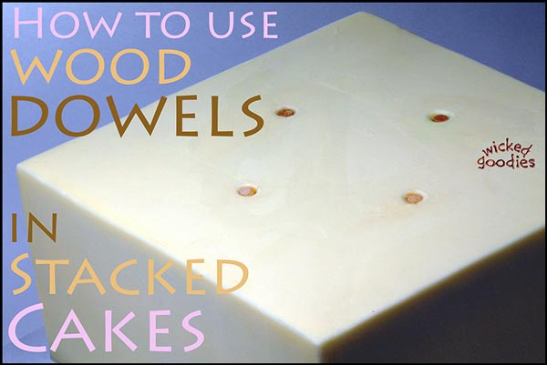 How to Stack a Wedding Cake with Dowels