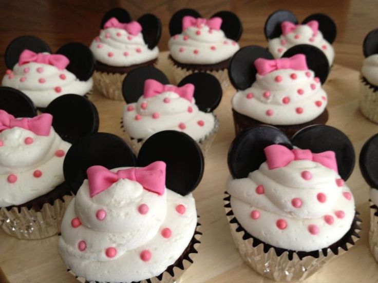 Minnie Mouse Cupcake Cake Ideas