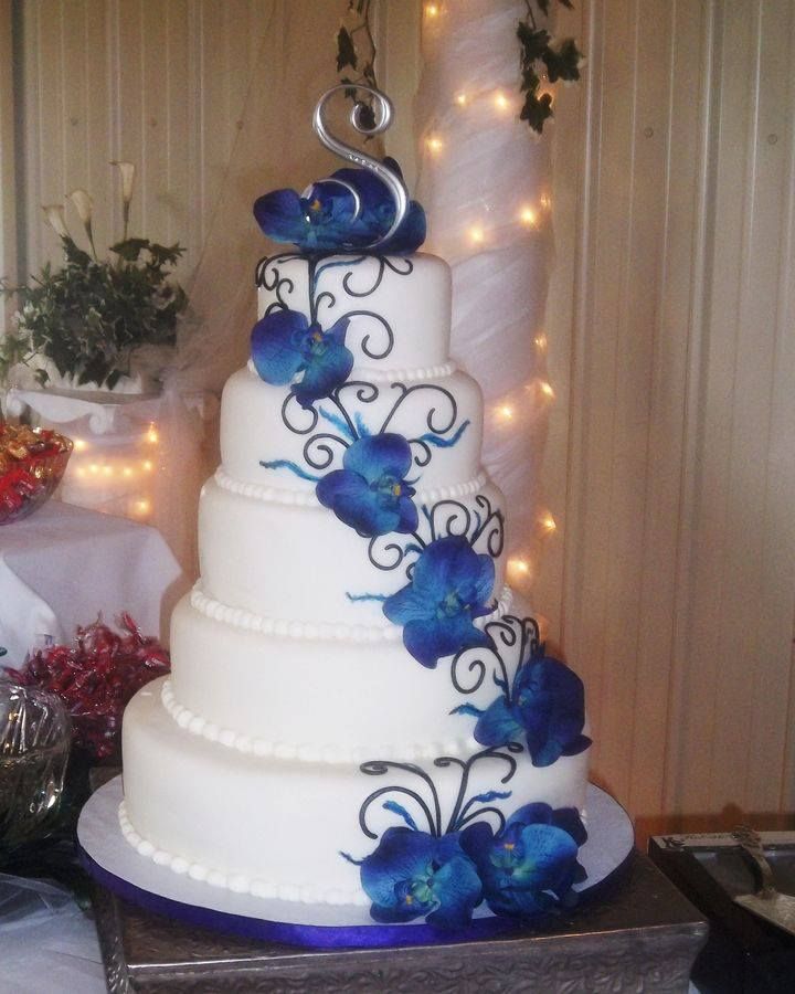 Peacock Wedding Cake Blue Orchids