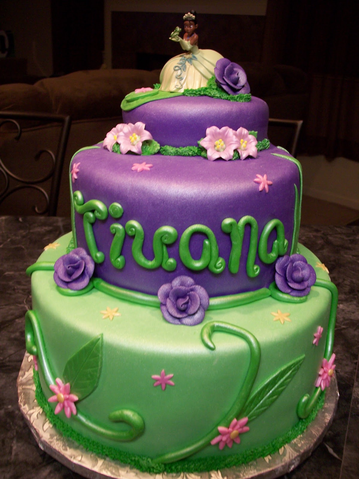 Princess Tiana Cake