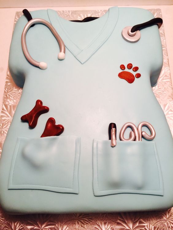 Vet Tech Graduation Cake