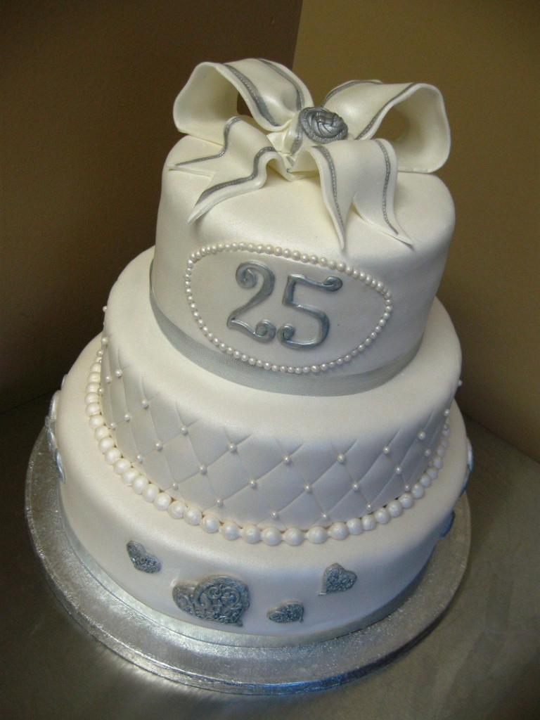 25th Wedding Anniversary Cake