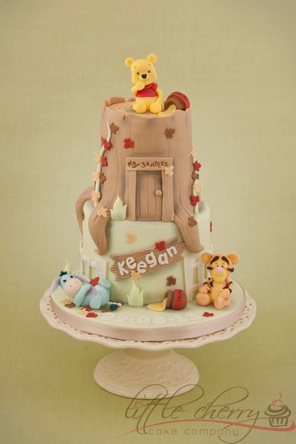 Baby Winnie the Pooh Cake