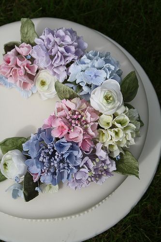 Hydrangea Wedding Cake