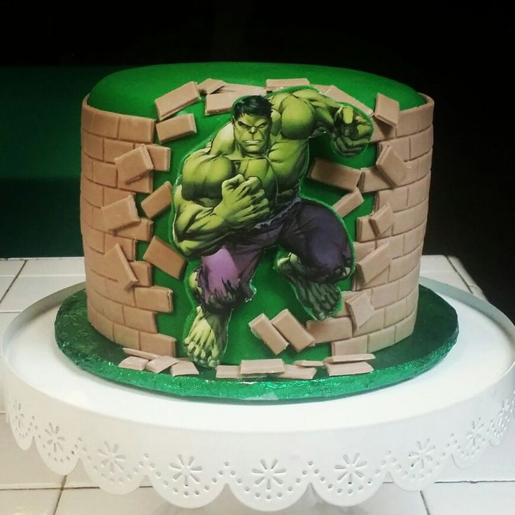 Incredible Hulk Cake