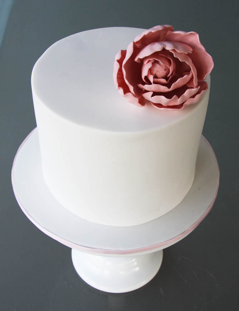 Simple Elegant Wedding Cake