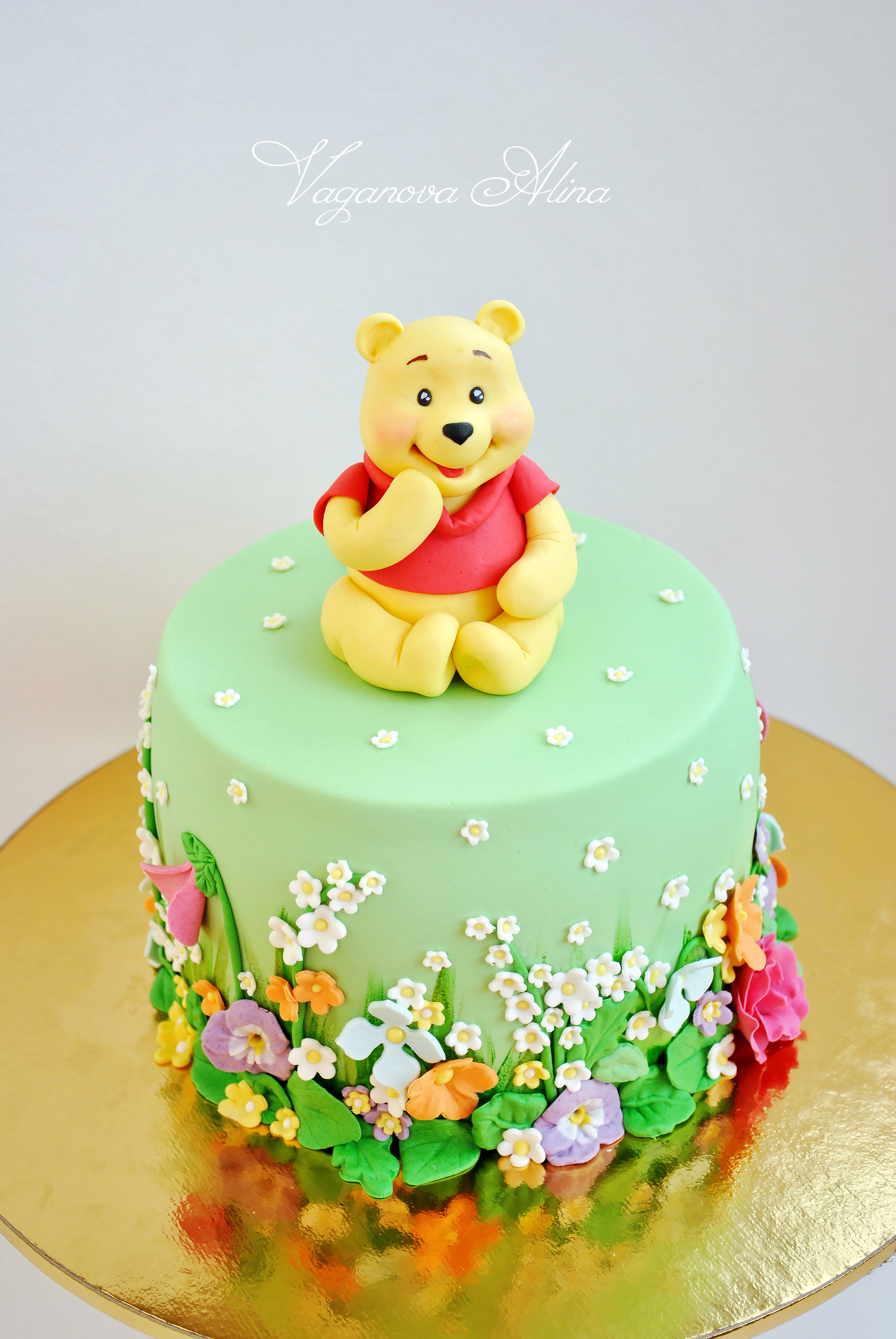 Winnie the Pooh Birthday Cake Ideas