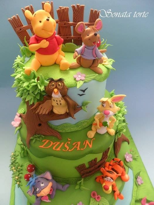 Winnie the Pooh Birthday Cake