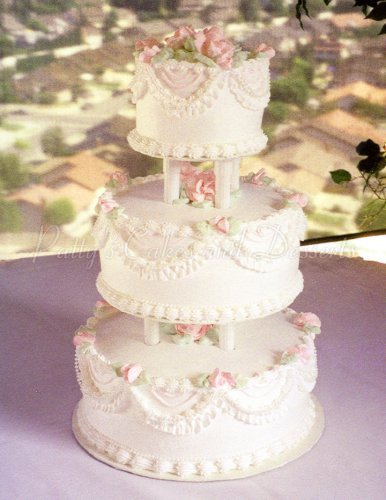 3 Tier Wedding Cakes with Pillars