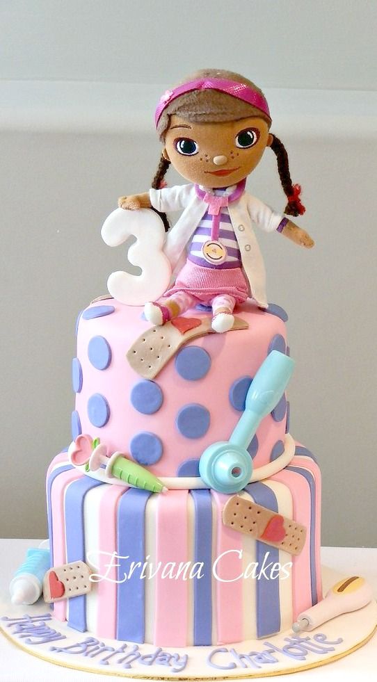 Doc McStuffins Cake