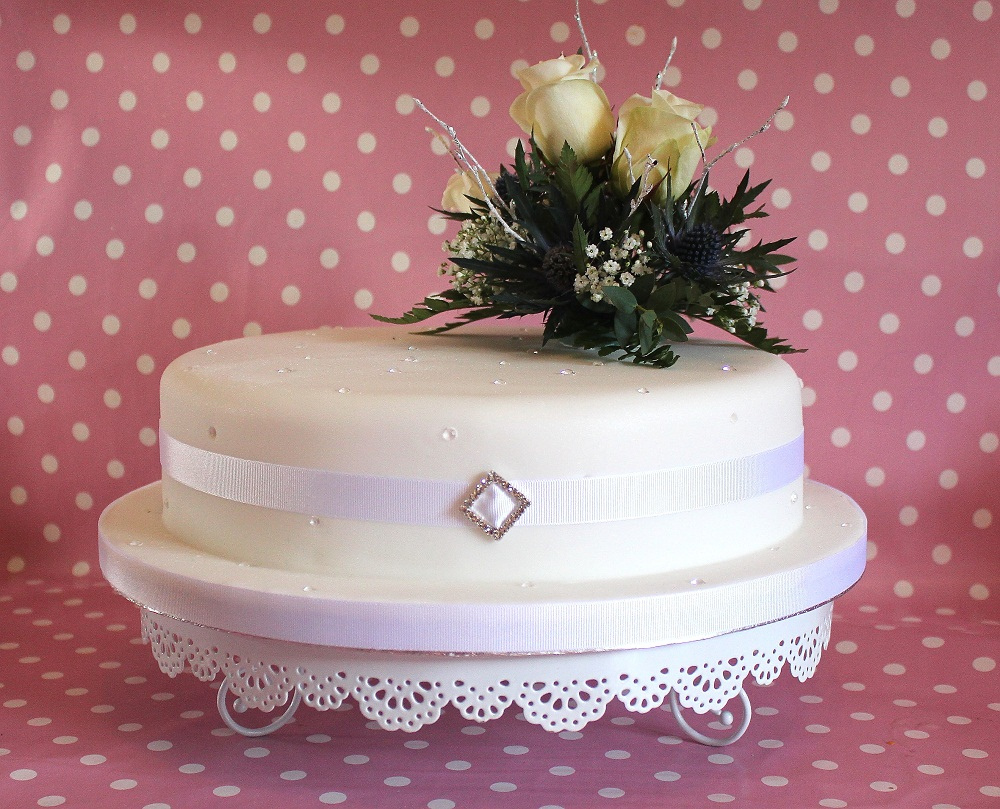 Single Tier Wedding Cake