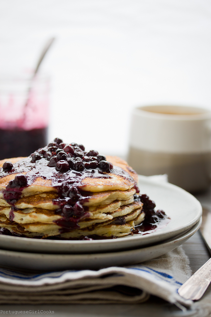 Blueberry Pancakes with Lemon Sauce