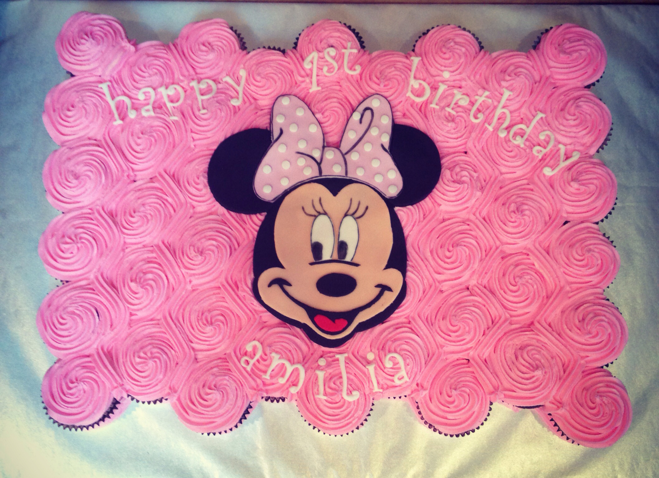 Minnie Mouse Cupcake Cake Ideas