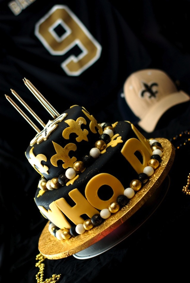 New Orleans Saints Cake