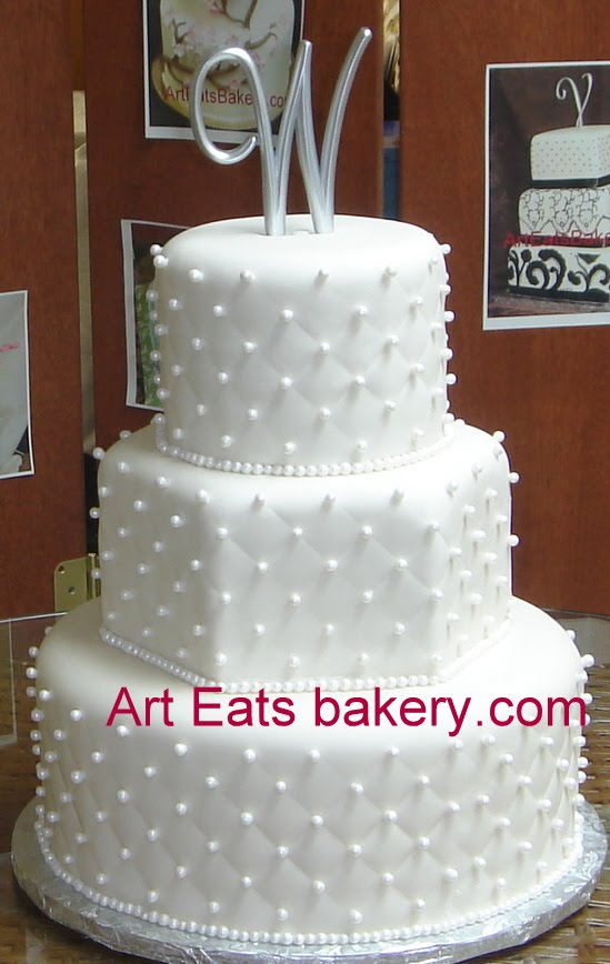 Round Fondant Wedding Cakes