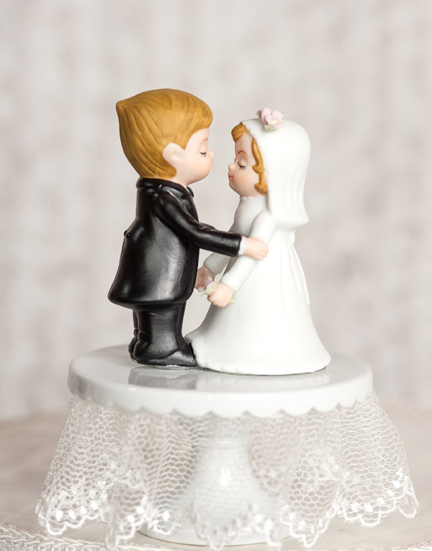 Wedding Cake Toppers Bride and Groom