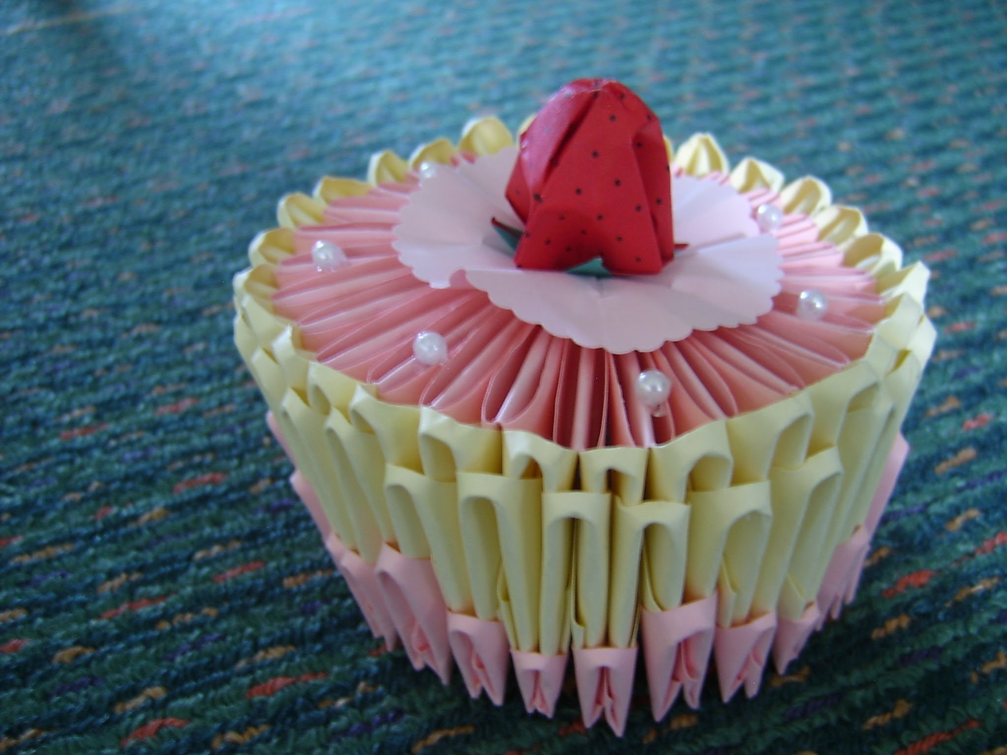 3D Origami Birthday Cake