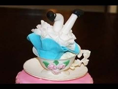 Alice in Wonderland Cake