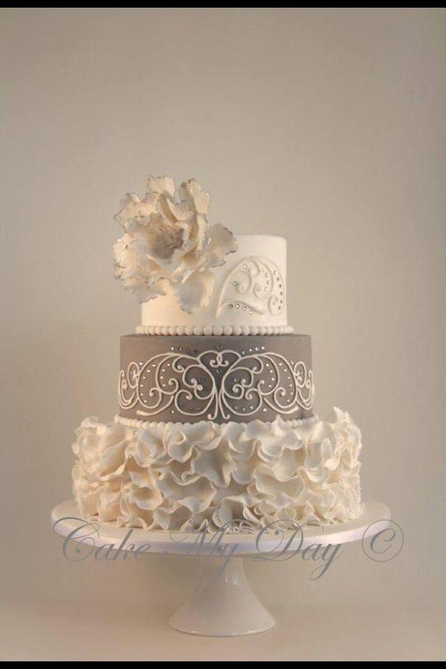 Elegant Wedding Cake