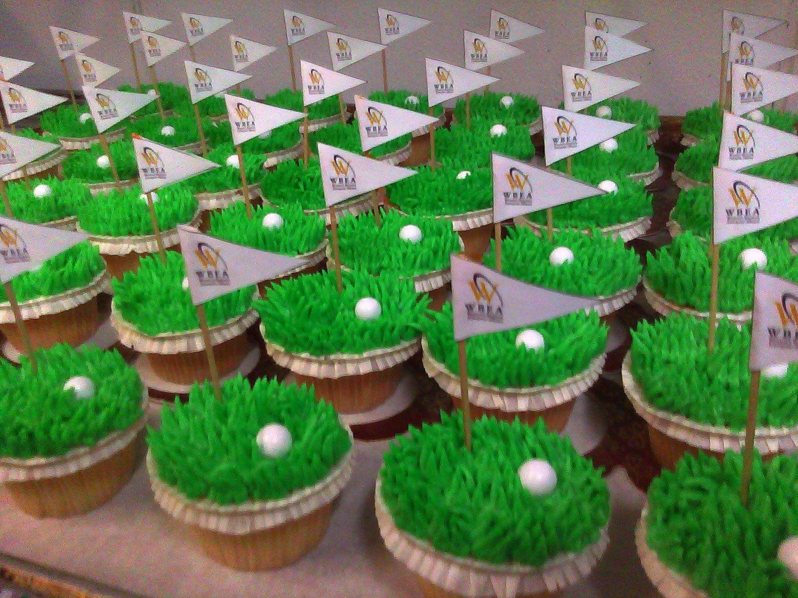 7 Photos of Golf Birthday Cupcakes