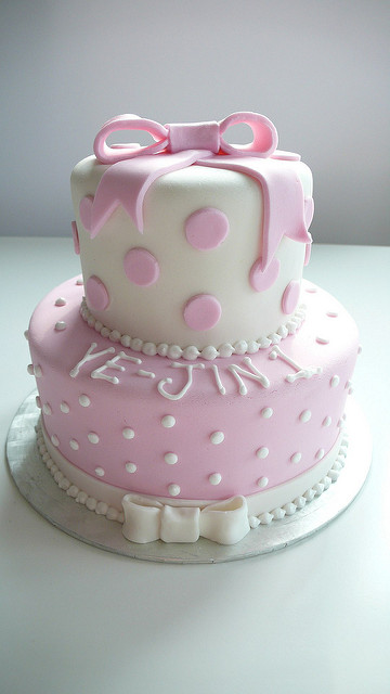 Little Girls 1st Birthday Cake