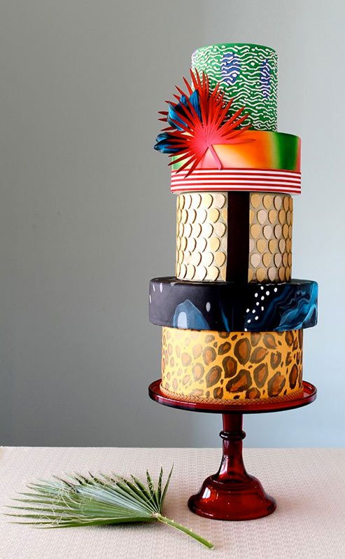 12 Photos of Exotic Engagement Cakes