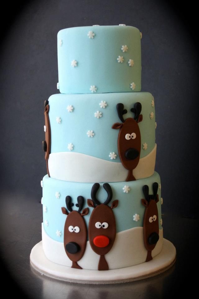 Reindeer Christmas-themed Cake