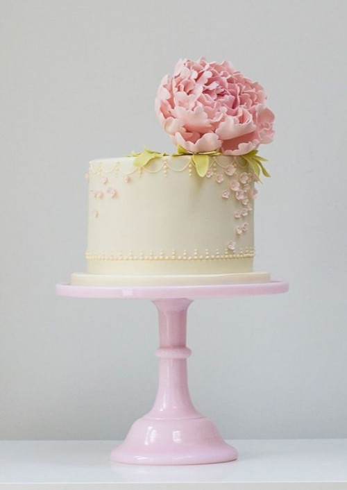 Vintage One Tier Wedding Cake