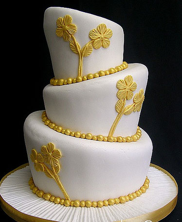 White and Gold Wedding Cake