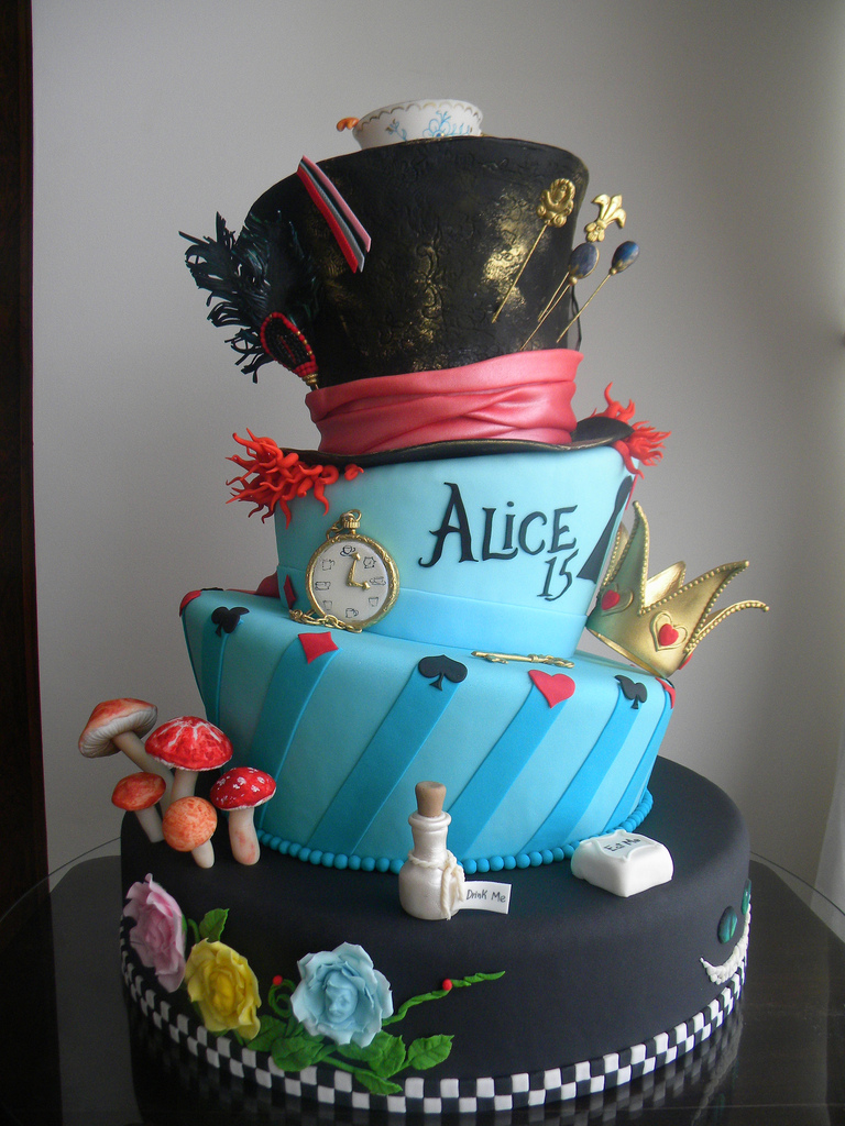 Alice and Wonderland Cake