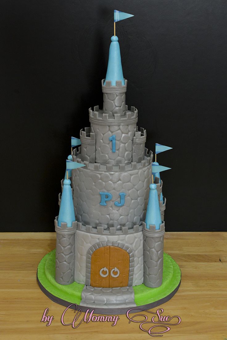 Boys Castle Birthday Cake